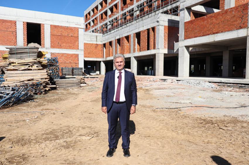 MUSTAFA CANBEY: “EDREMİT DEVLET HASTANESİ, KÖRFEZ BÖLGEMİZİN SAĞLIK ÜSSÜ OLACAK”