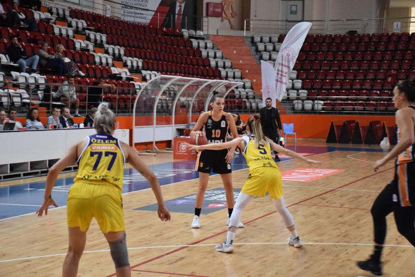 Gürespor, kazanmaya devam ediyor