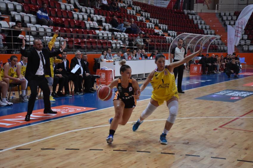 Gürespor, kazanmaya devam ediyor