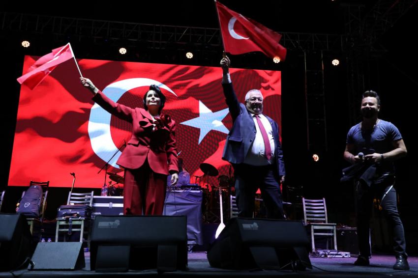 Edremit'te Cumhuriyet coşkusu