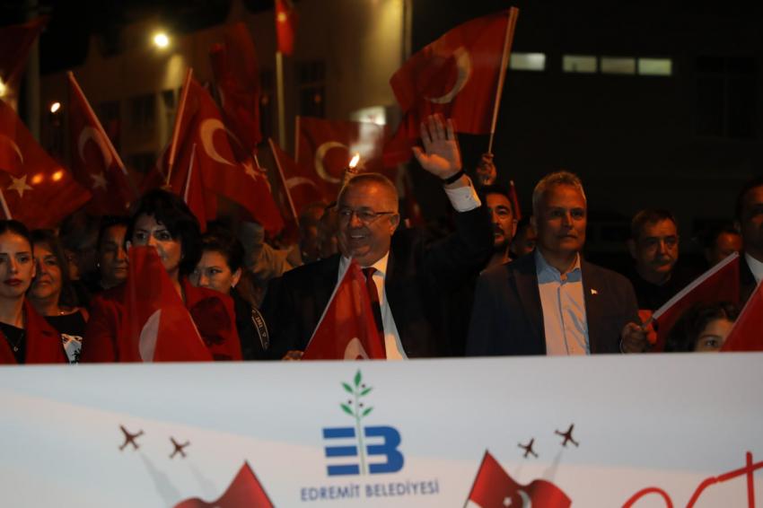 Edremit'te Cumhuriyet coşkusu