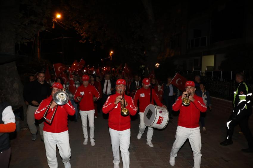 Edremit'te Cumhuriyet coşkusu