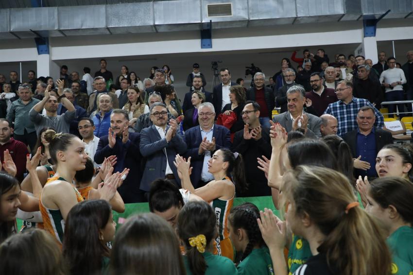 Ferhatoğlu Edremit Belediyesi Gürespor, 25 yıl sonra Süper Lig’de!