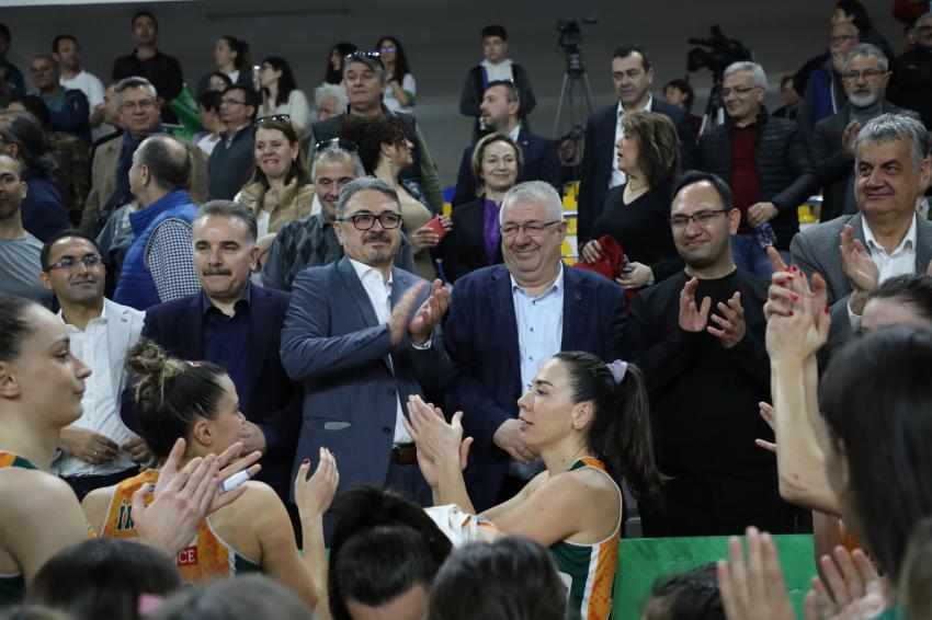 Ferhatoğlu Edremit Belediyesi Gürespor, 25 yıl sonra Süper Lig’de!