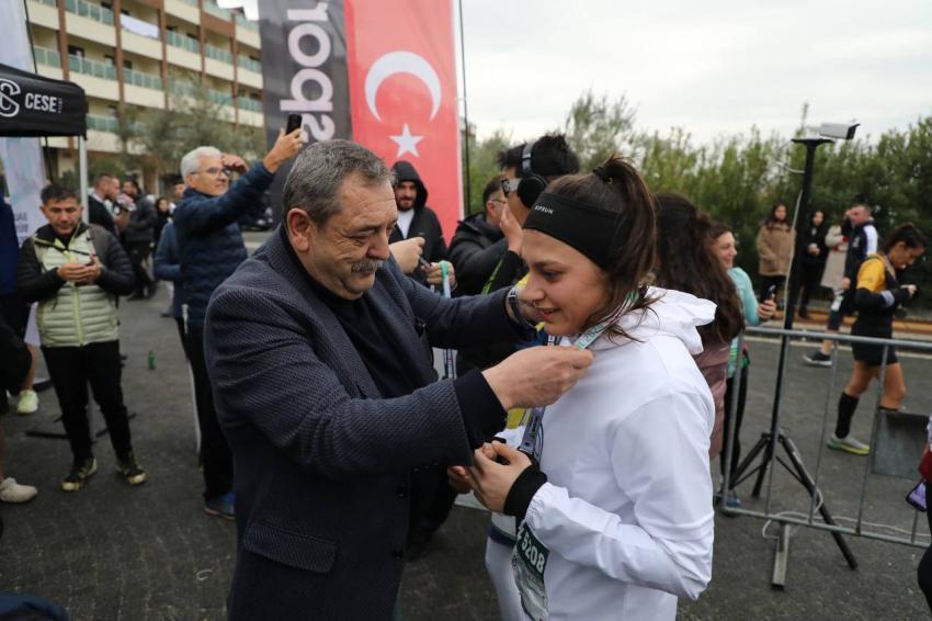 İda Ultra Maraton’da şampiyonlara ödülleri verildi