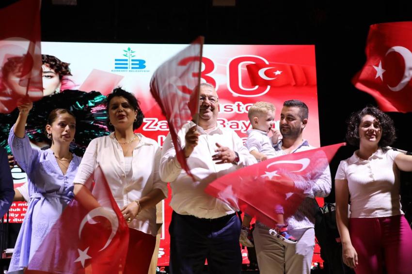 30 Ağustos Zafer Bayramı Edremit'te coşkuyla kutlandı