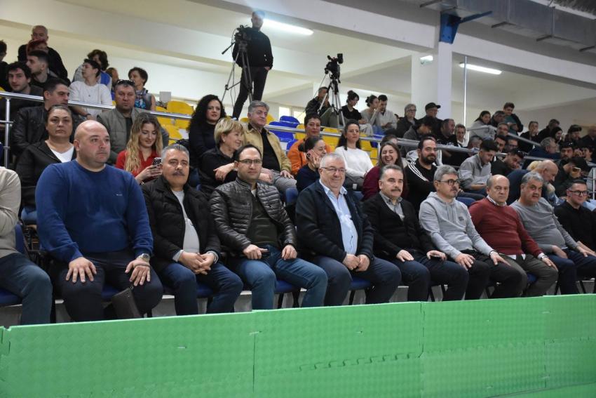 Gürespor, şampiyonluk yolunda namağlup ilerliyor