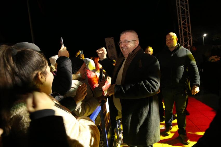 Başkan Ertaş yeni yılı vatandaşlarla birlikte karşıladı