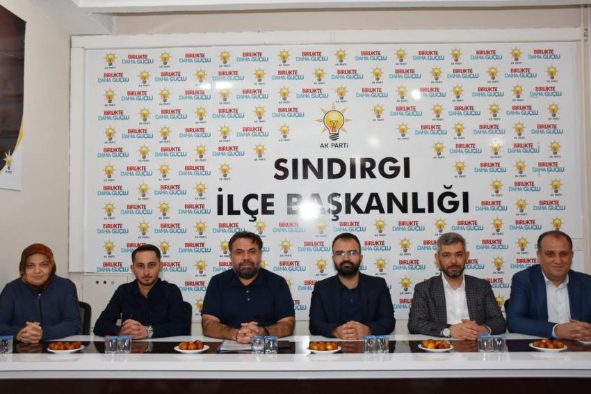 AK PARTI İL BAŞKANI DT. EKREM BAŞARAN; “ÜYELERIMIZLE YÜZ YÜZE GÖRÜŞECEĞIZ”