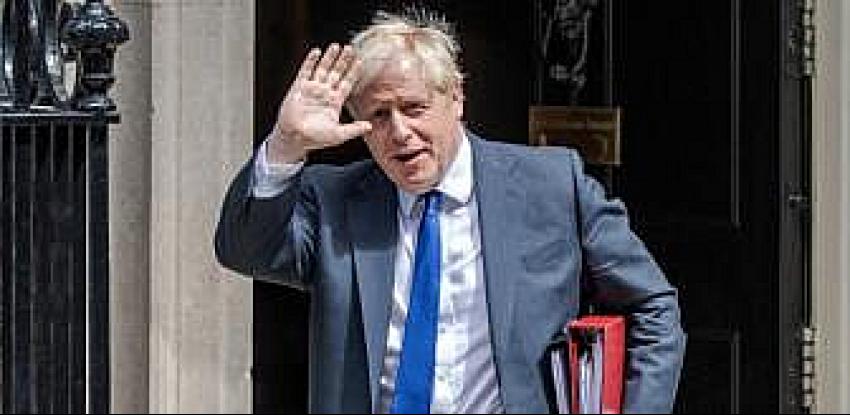 İNGILTERE'DE DEPREM! BAŞBAKAN BORIS JOHNSON GÖREVI BIRAKIYOR