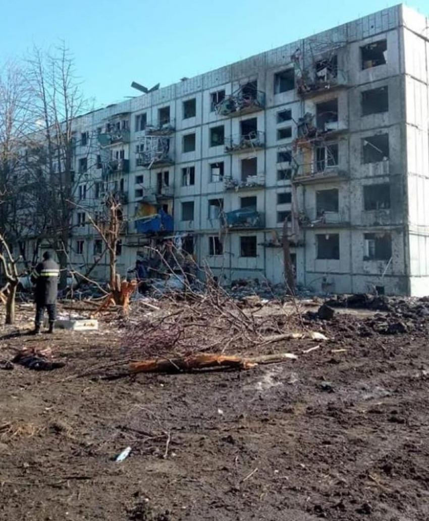 UKRAYNA CUMHURBAŞKANI ZELENSKI'DEN AÇIKLAMA: ELI SILAH TUTAN HER VATANDAŞA SILAH VERILECEK