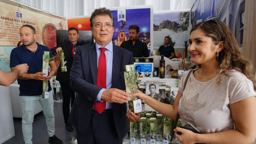 EDREMİT İSTANBUL’DA İLGİ ODAĞI OLDU