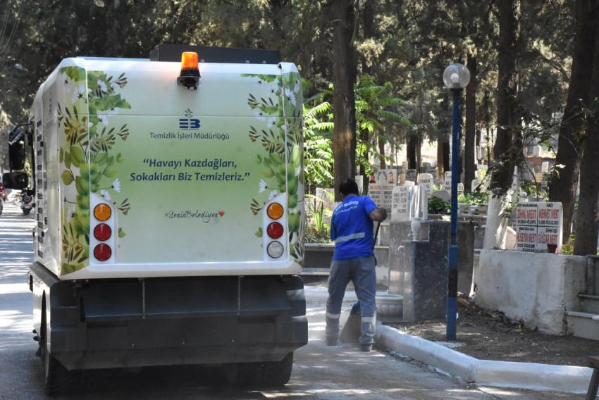 EDREMIT BELEDIYESI MEZARLIK VE ŞEHITLIKLERI BAYRAMA HAZIRLADI