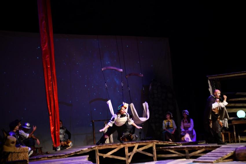 ‘TINGIR MINGIR ÜLKE’ ÇOCUKLARLA BULUŞTU