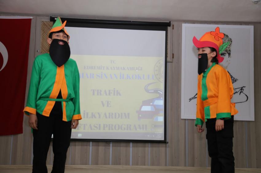 EDREMIT’TE TRAFIK HAFTASI KUTLANDI