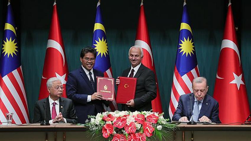 TÜRKIYE ILE MALEZYA ARASINDA 7 ANLAŞMA IMZALANDI