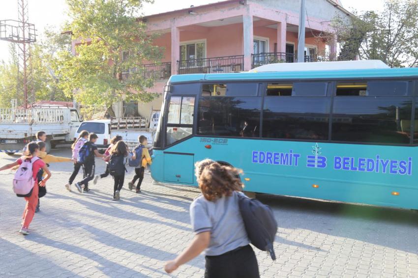 BAŞKAN ARSLAN ÖĞRENCİLERİN ULAŞIM SORUNUNU ÇÖZDÜ