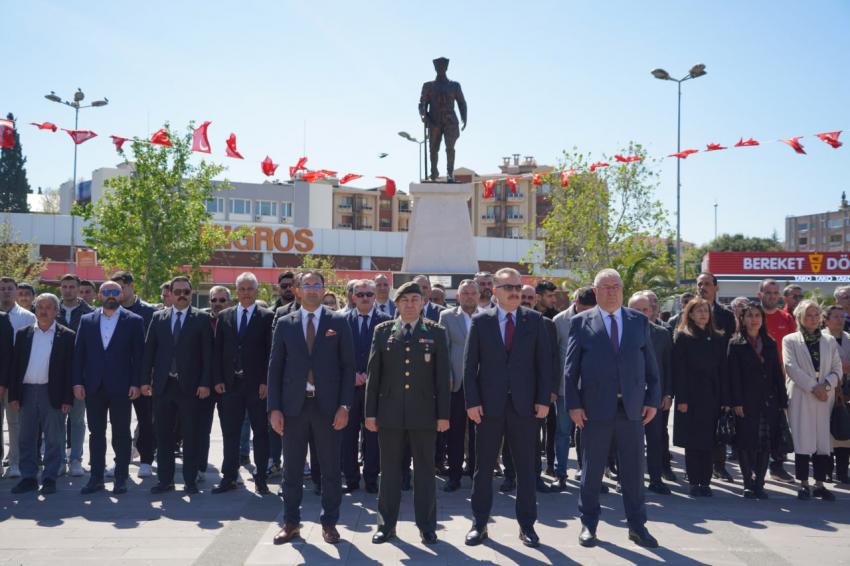 ULU ÖNDER ATATÜRK'ÜN EDREMİT'E GELİŞİNİN 91. YILI COŞKUYLA KUTLANDI