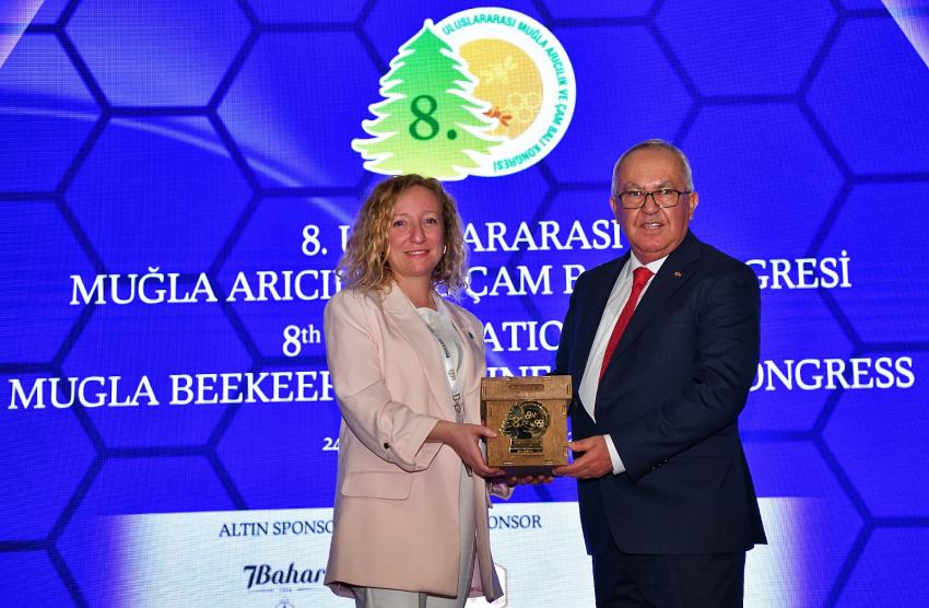 Uluslararası kongrede Balıkesir’e arıcılık ödülü