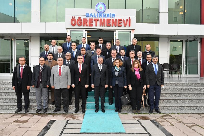 VALI ŞILDAK TARIM VE HAYVANCILIK SEKTÖRÜNÜN YÖNETICILERIYLE BIRARAYA GELDI