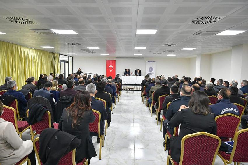 VALI ŞILDAK SAVAŞTEPE’DE ÇALIŞMALARI DEĞERLENDIRDI