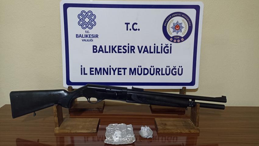BALIKESIR'DE ARANAN 30 ŞAHIS YAKALANDI