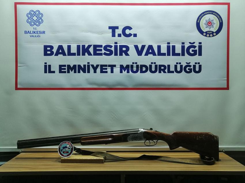 BALIKESIR'DE ARANAN 27 ŞAHIS YAKALANDI