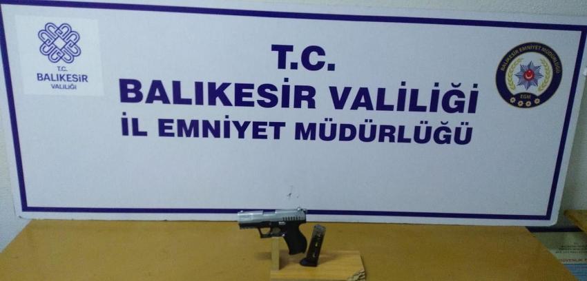 BALIKESIR'DE ARANAN 30 ŞAHIS YAKALANDI