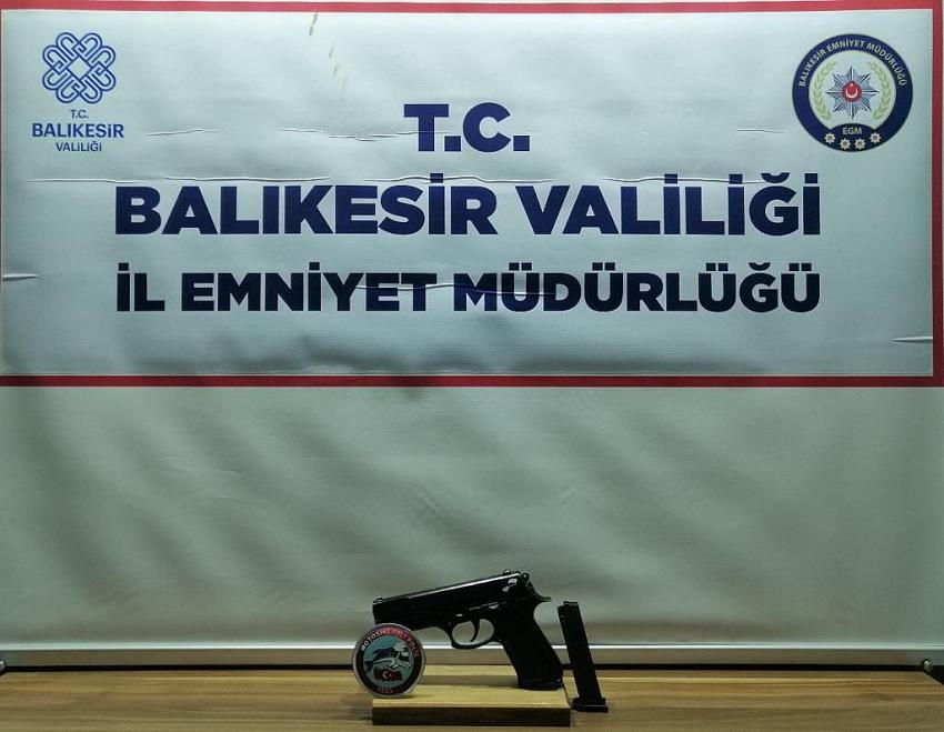 BALIKESIR'DE ARANAN 142 ŞAHIS YAKALANDI