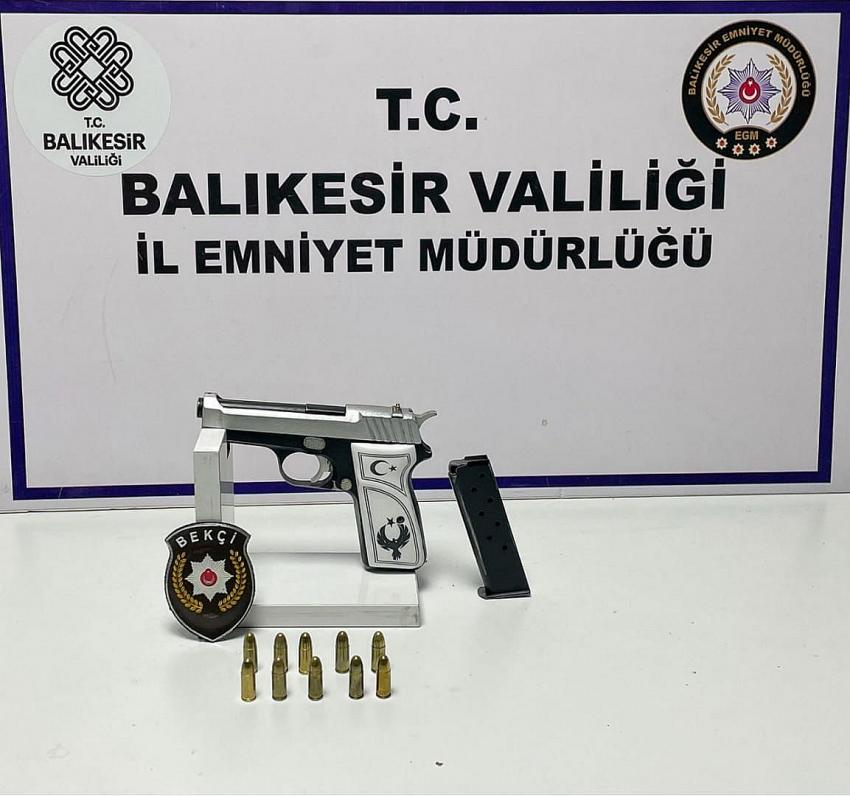 BALIKESIR'DE ARANAN 30 ŞAHIS YAKALANDI