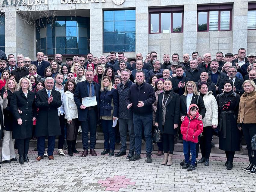 İYİ PARTI İL BAŞKANLIĞI MAZBATASINI ALDI