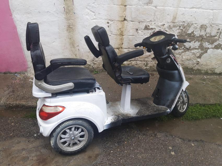 EDREMIT'TE BISIKLET HIRSIZLARI YAKALANDI