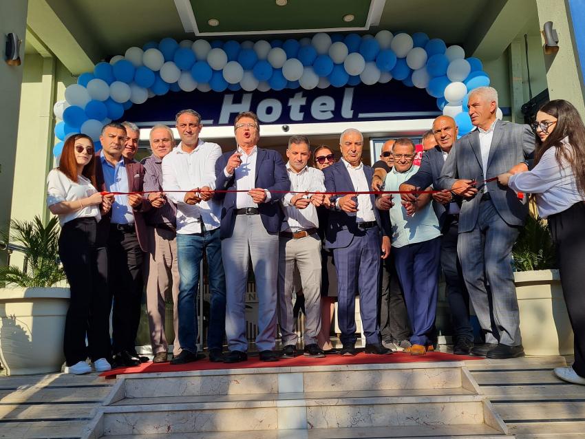 GÜNDEĞDİ GÜR HOTEL'E GÖRKEMLİ AÇILIŞ