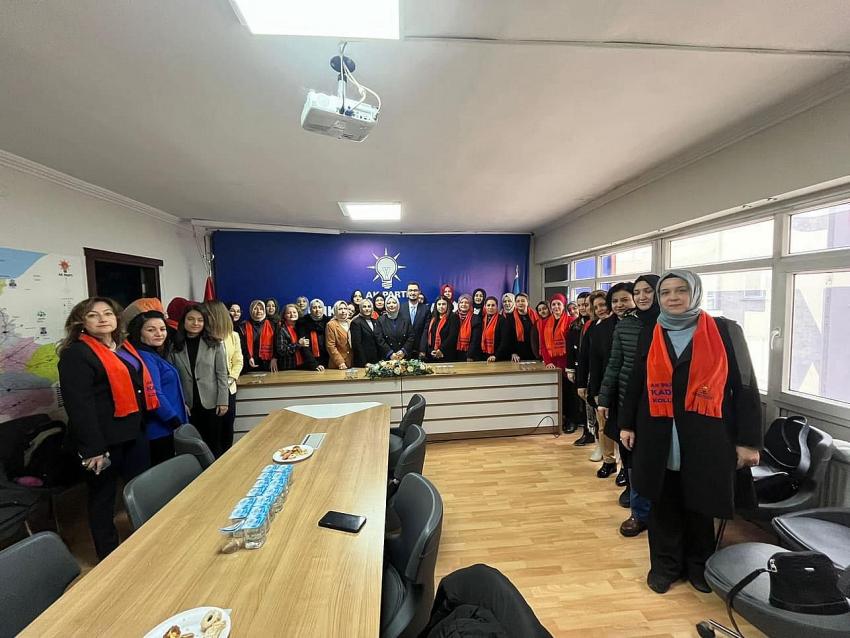 8 Mart Dünya Kadınlar Günü sebebiyle AK PARTİ Basın açıklaması