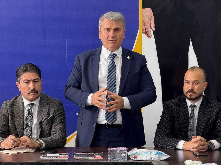 Osmaniye’de Deprem Konutlarını ve Depremzedeleri Ziyaret Etti.