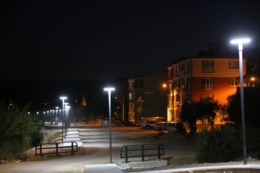 EDREMİT’TE 400 METRE YÜRÜYÜŞ YOLU YAPILDI