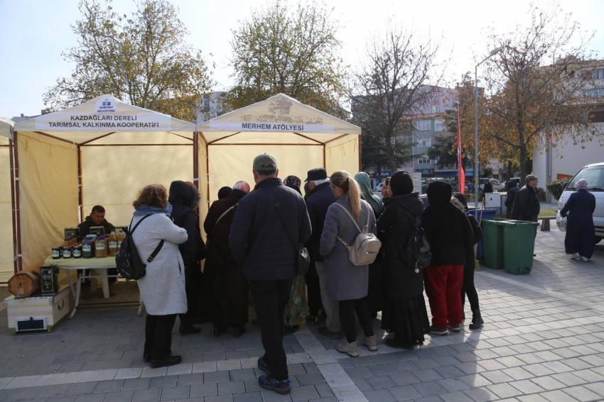 ZEYTİN HASAT SONU “MECİ ŞENLİĞİ” COŞKUYLA KUTLANDI