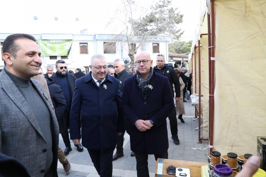 ZEYTİN HASAT SONU “MECİ ŞENLİĞİ” COŞKUYLA KUTLANDI